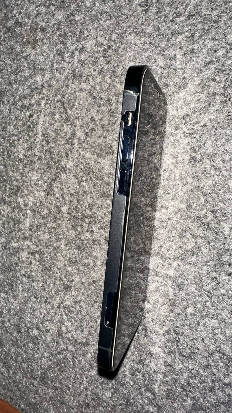 Apple iPhone 12 Pro 1