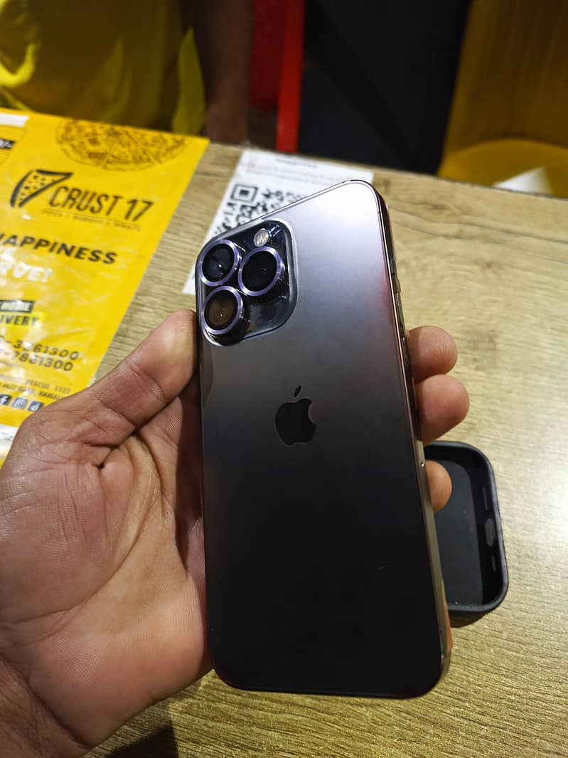 Apple iPhone 13 Pro 3