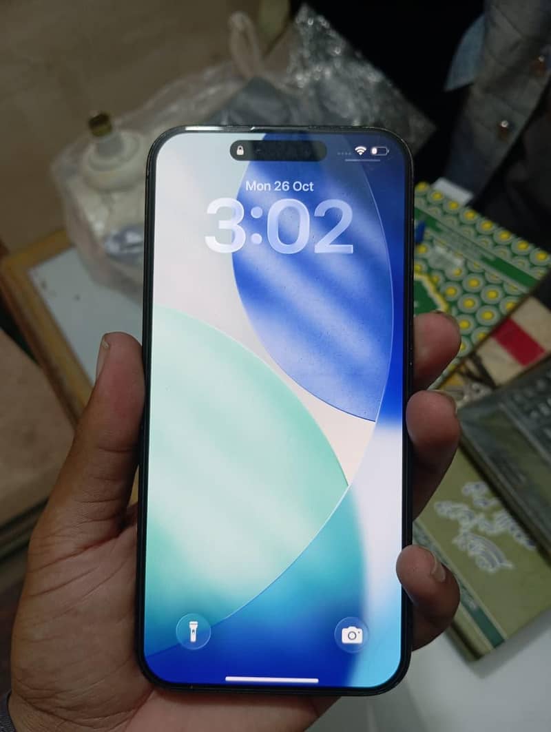 Apple iPhone 15 Pro Max 6