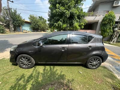Toyota Aqua G LED Edition with Full Options In Mint Condition