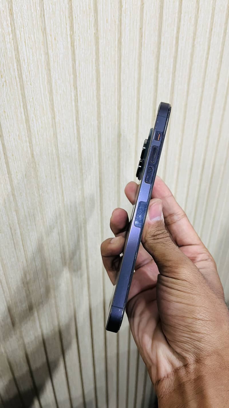Apple iPhone 14 Pro Max 2