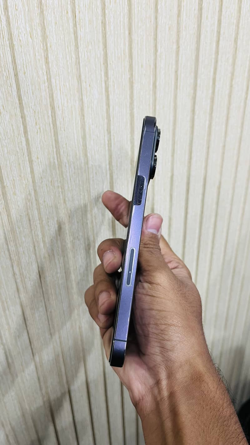 Apple iPhone 14 Pro Max 4
