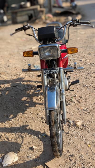 Urgent honda bike CD70 sell