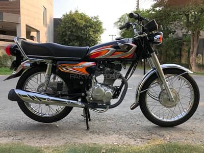 Honda CG 125 | Model 2022 | 9000 KM Use | Only Call | Urgent Sale 125