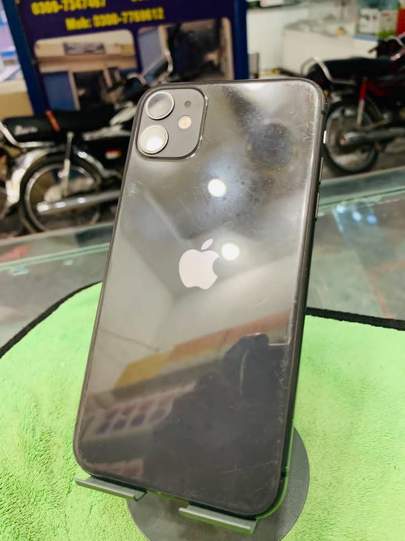 Apple iPhone 11 0