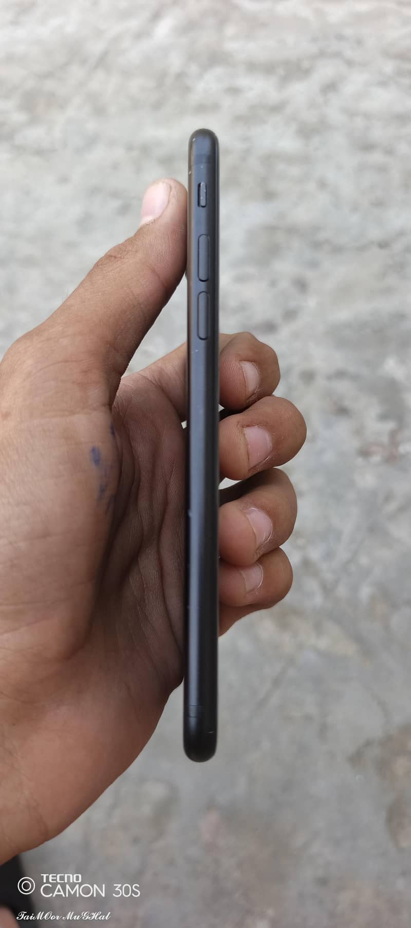Apple iPhone 7 1