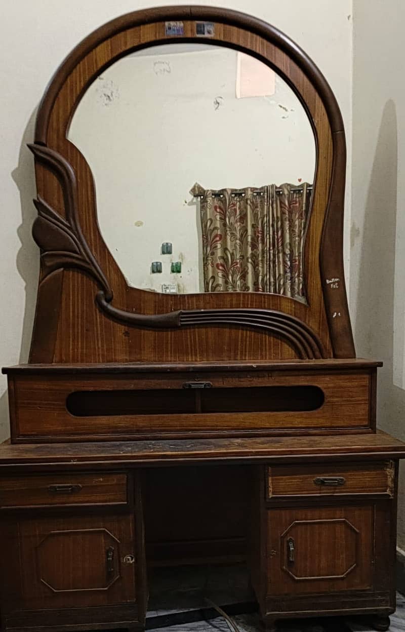 Dressing Table with 5 drawz 2