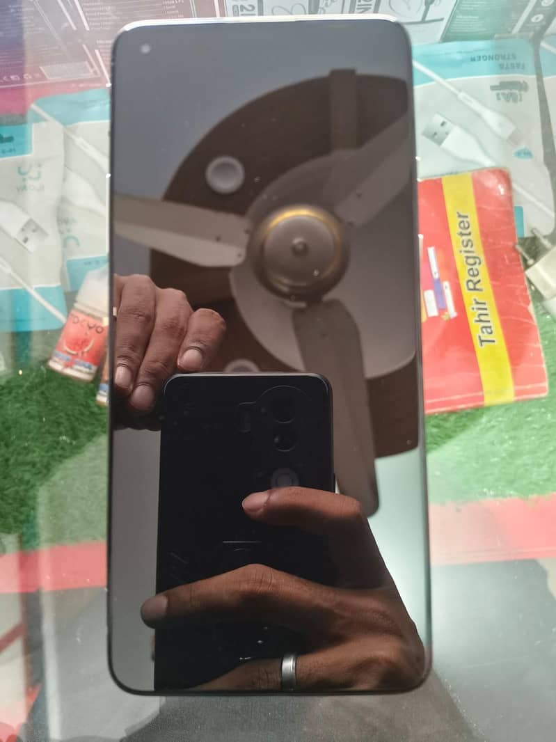 One Plus 9R 3