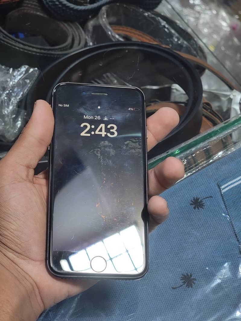 Apple iPhone 8 0