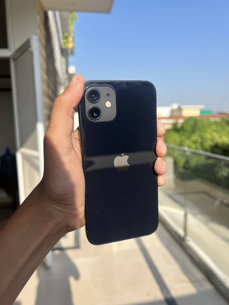 Apple iPhone 12 0