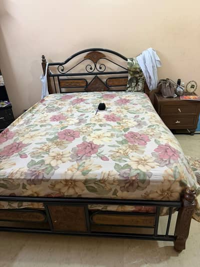 Wood + Iron bed