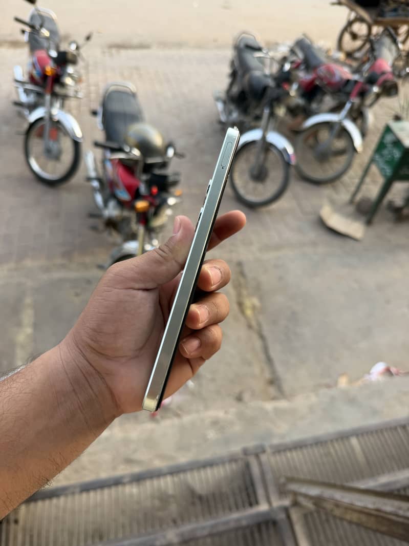 Realme Note 60x 3+2/64 7