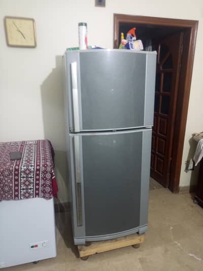 DAWLANCE REFRIGERATOR 13 QUBE FEET