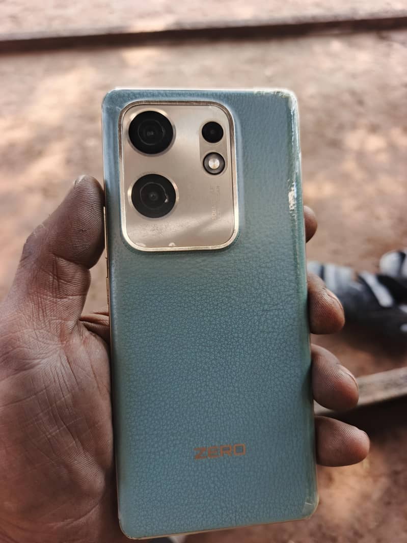 Infinix Zero 30 1