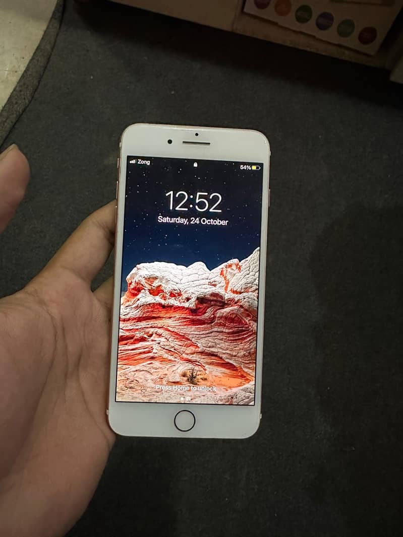 Apple iPhone 7 Plus 2