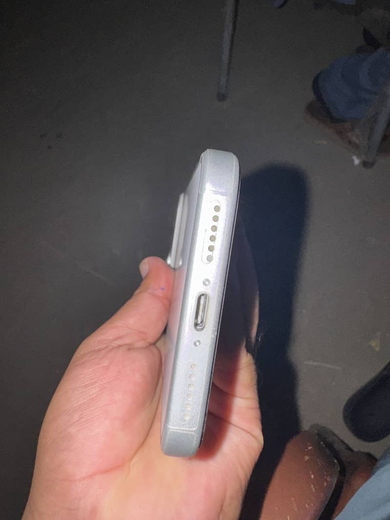 Apple iPhone 17 Pro Max 2