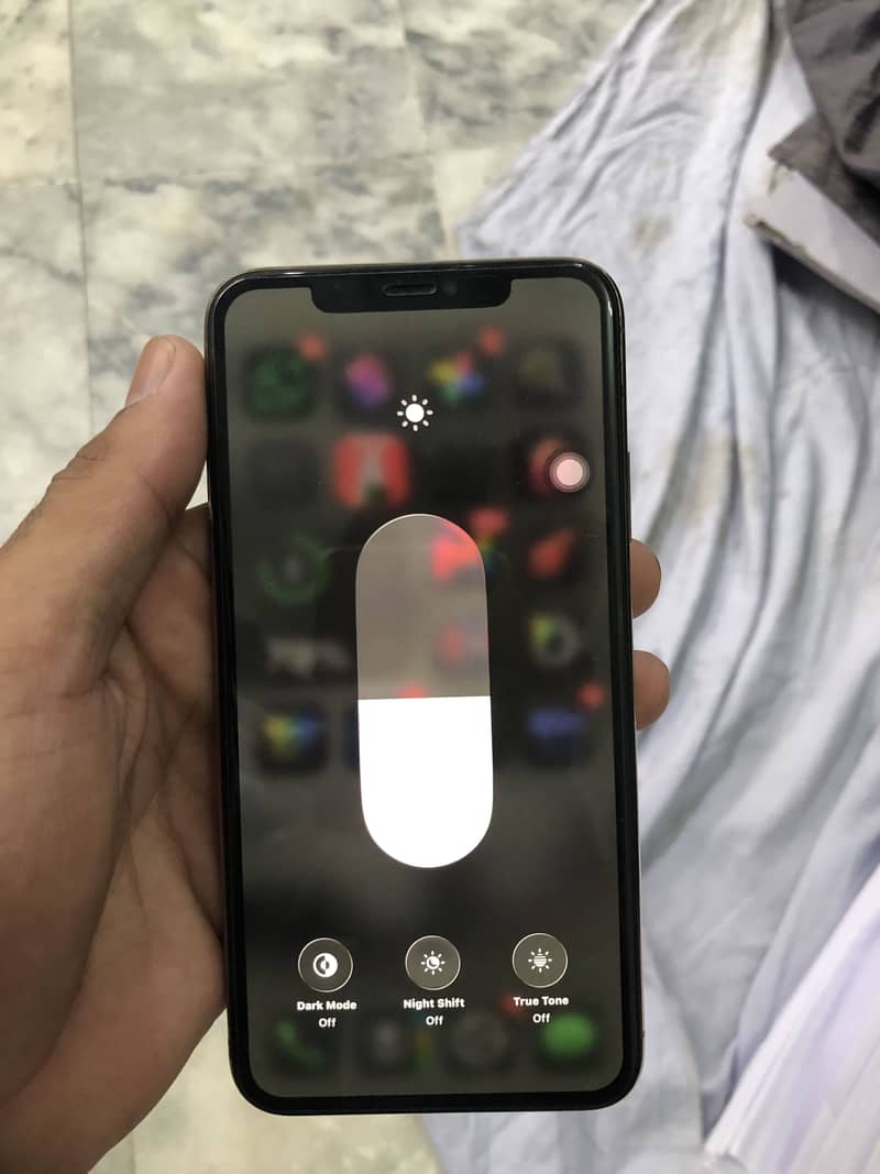 Apple iPhone 11 Pro Max 3