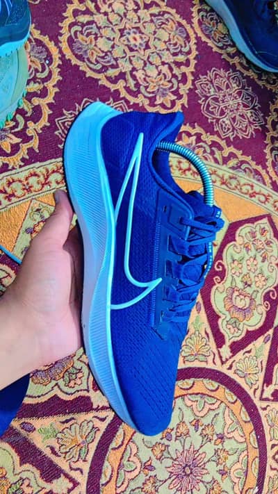 Need sales man for Thrift / Branded Used  Shoes (Nike, Adidas, puma