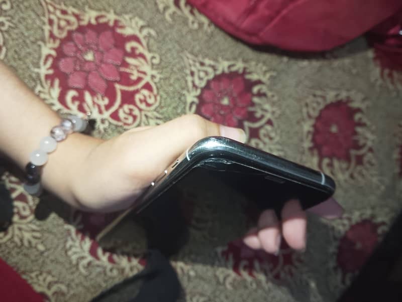Apple iPhone 11 Pro 7
