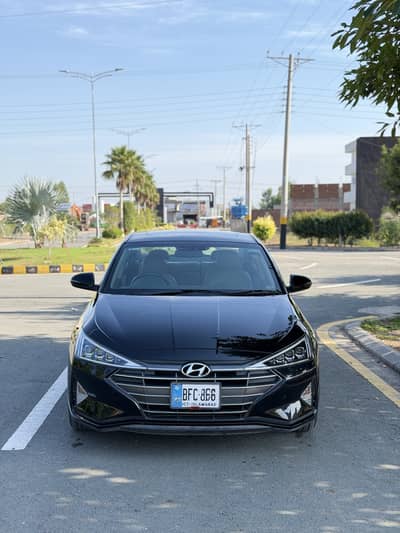 Hyundai Elantra 2.0 2025