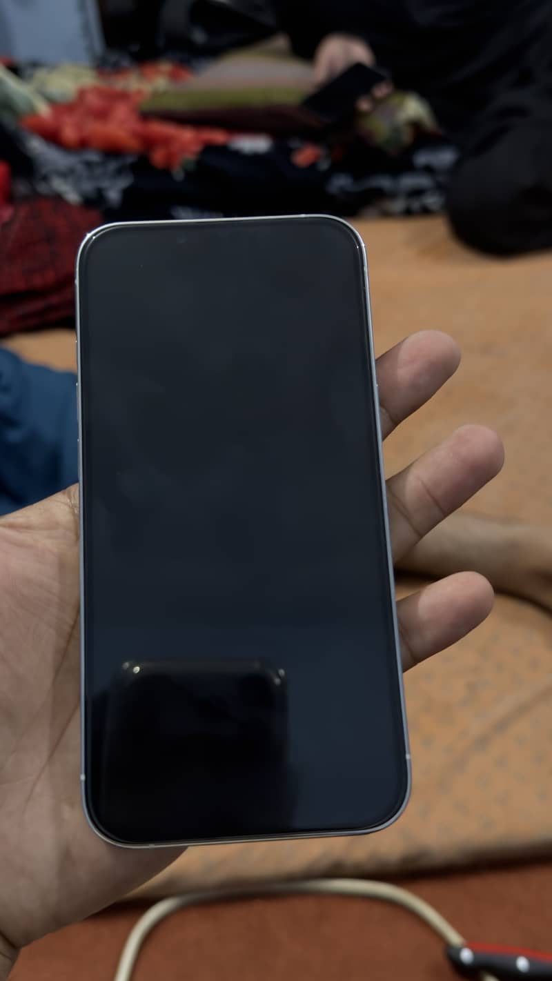 Apple iPhone 13 Pro 2