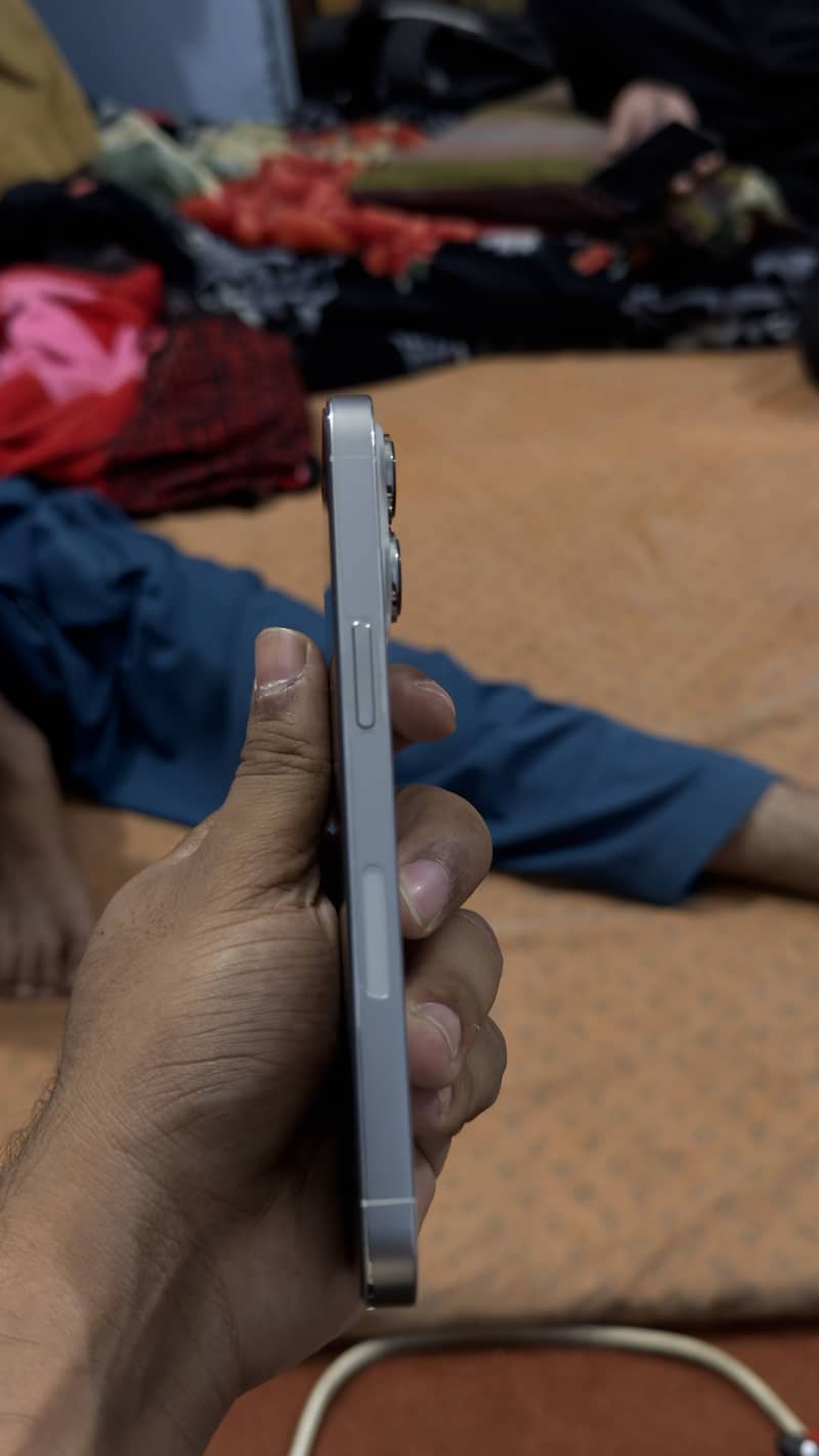 Apple iPhone 13 Pro 3