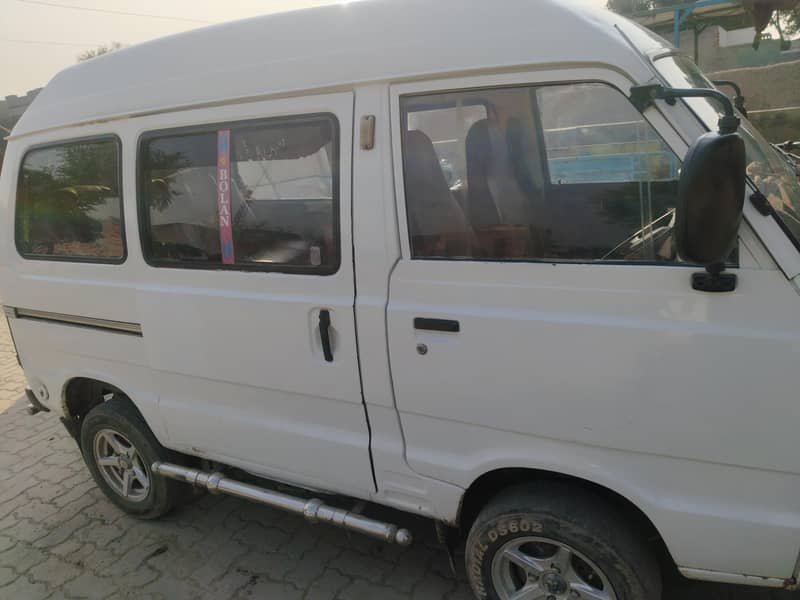 Suzuki Bolan 2015 3