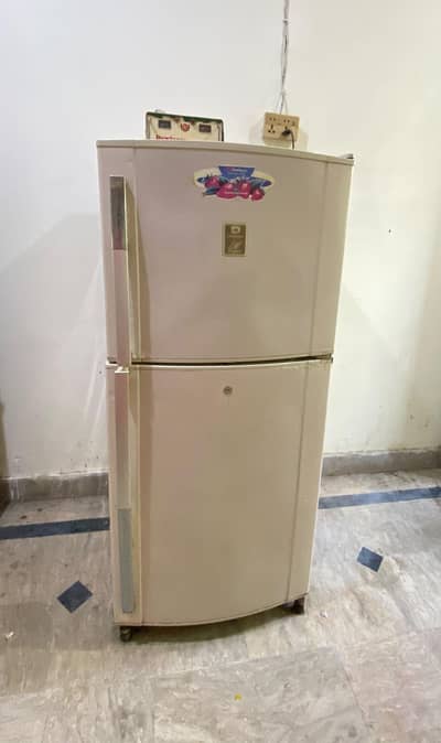 Dawlence Fridge with Stabilizer