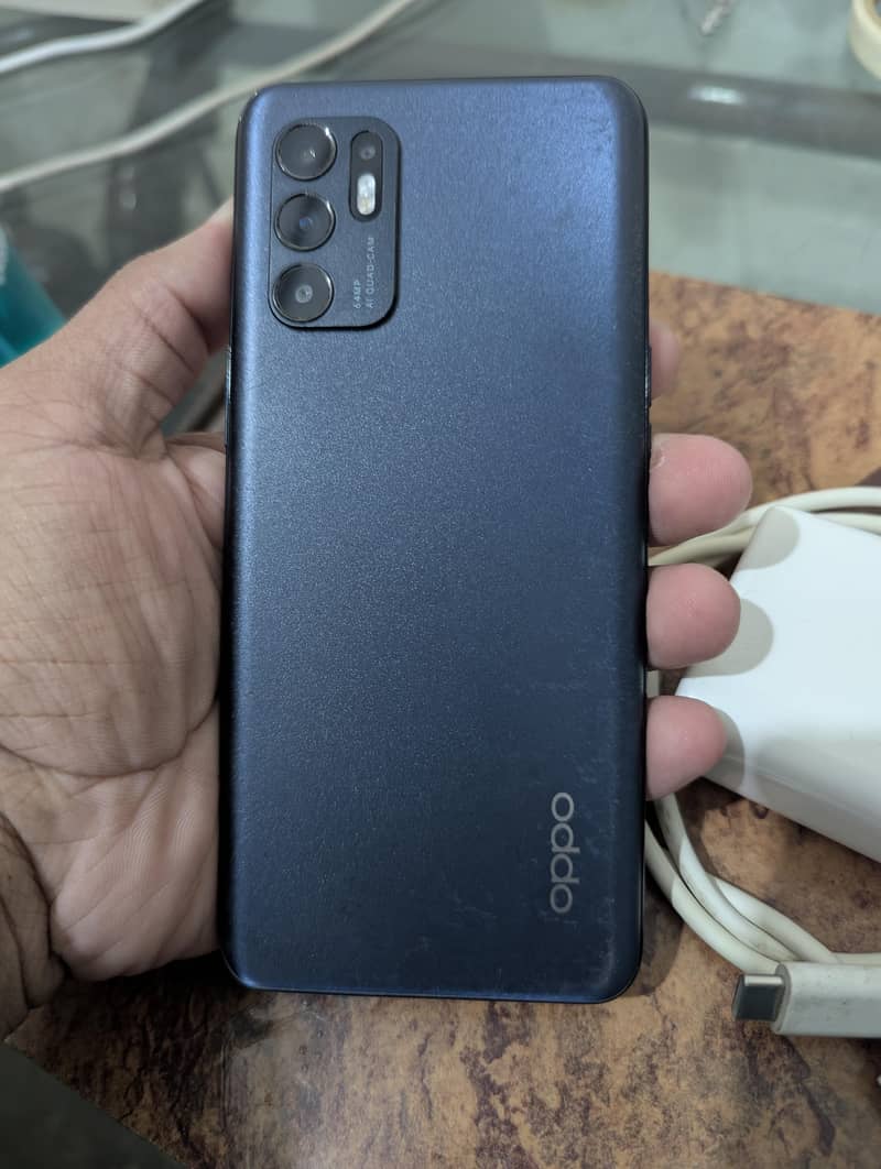 OPPO Reno6 1
