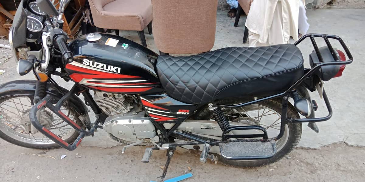 Suzuki 150 1