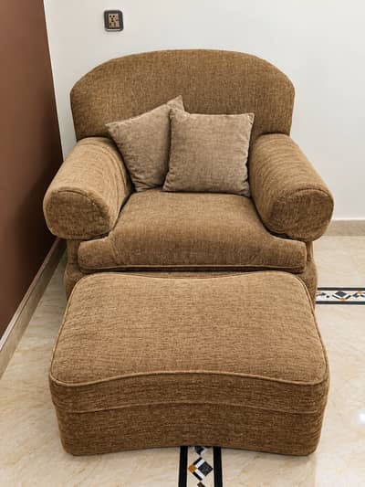 Comfortable Luxury Sofa Chair with Ottoman for Sale in Lahore