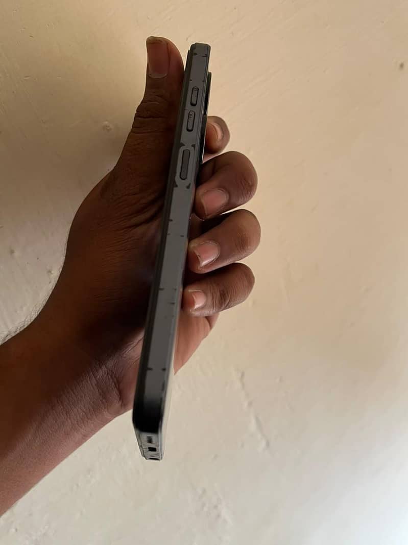 Tecno Spark 20C 4