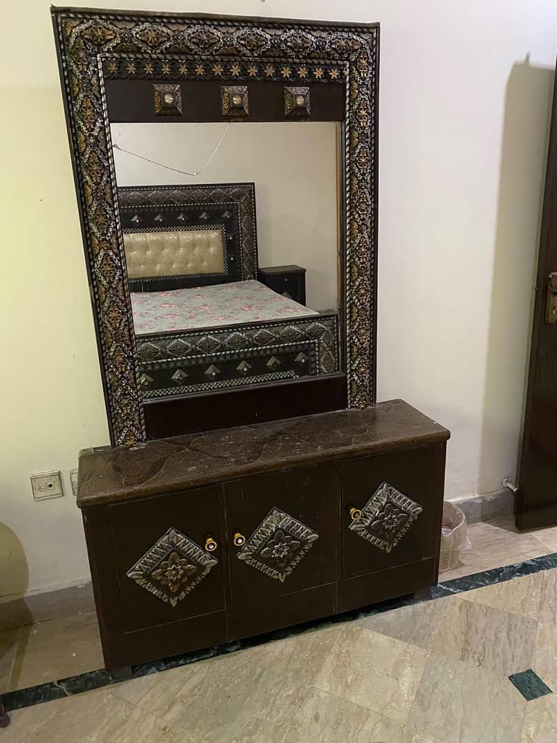 Bed Full Size with Side & Dressing Table 2