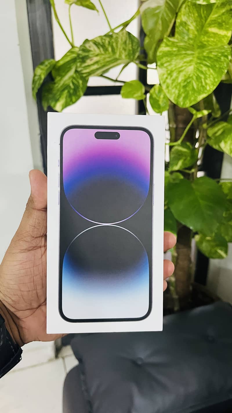Apple iPhone 14 Pro Max 0
