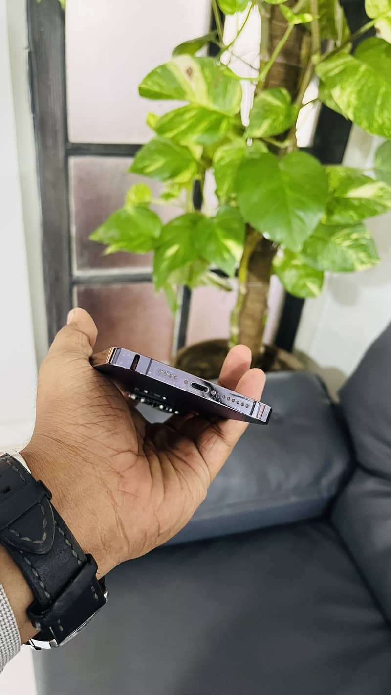 Apple iPhone 14 Pro Max 7