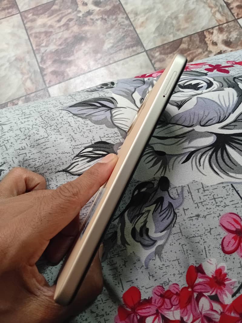 Infinix Smart 10 4