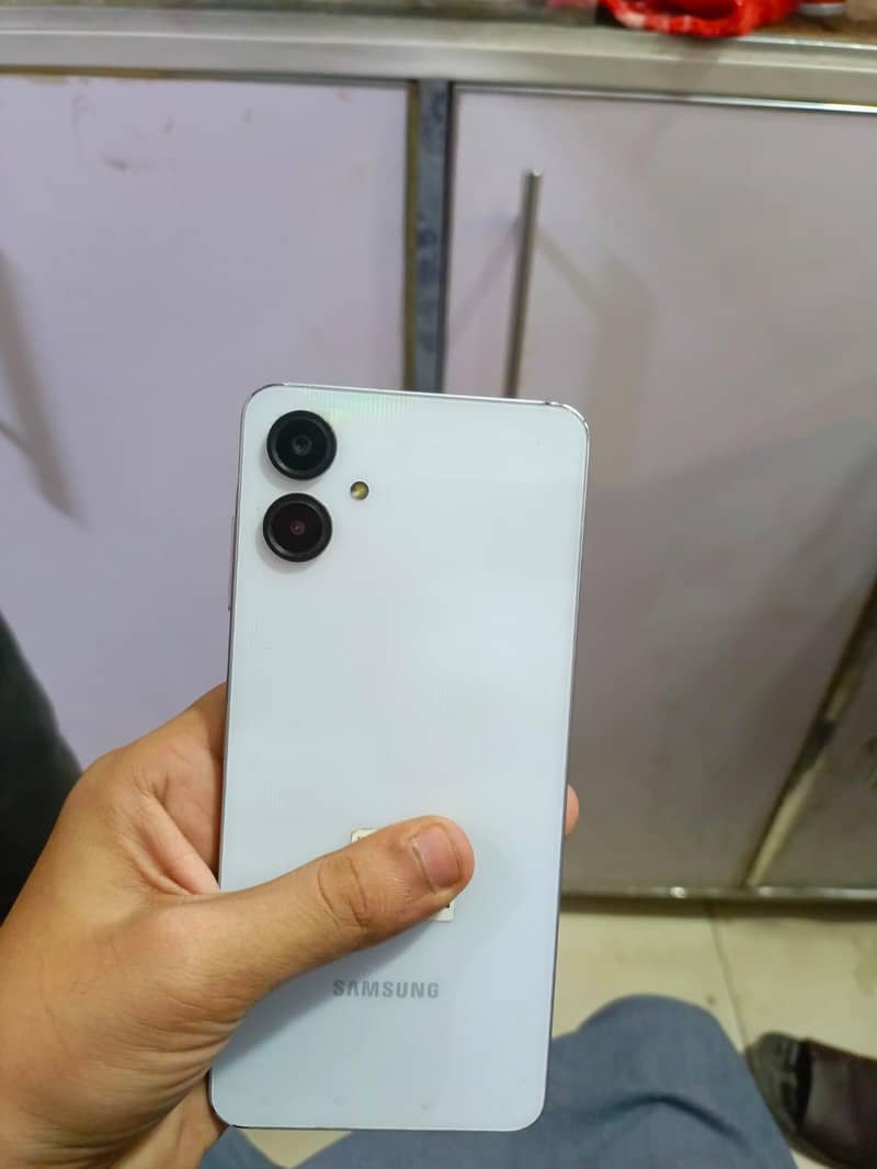Samsung Mobile A06 3