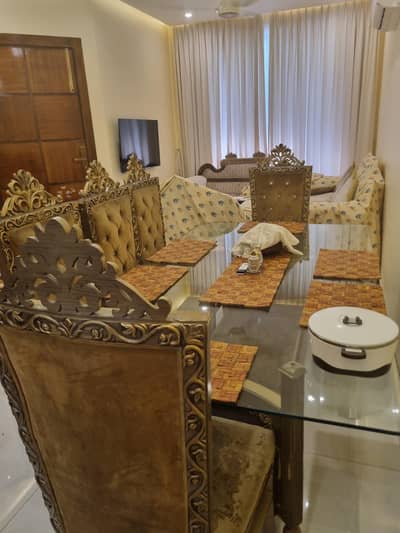 Dinning Table with 8 Chairs
