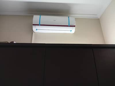 Haier 1 ton inverter ac, only 5 months used, in warranty