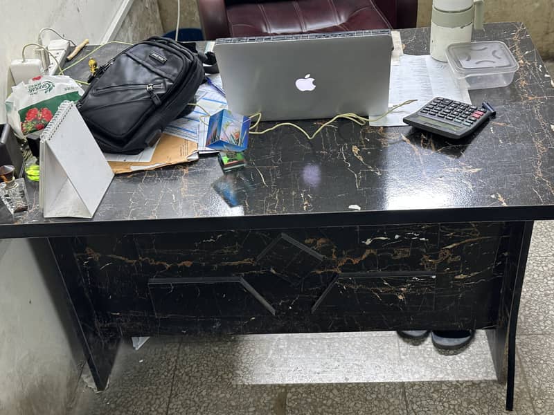 Office Tables 0