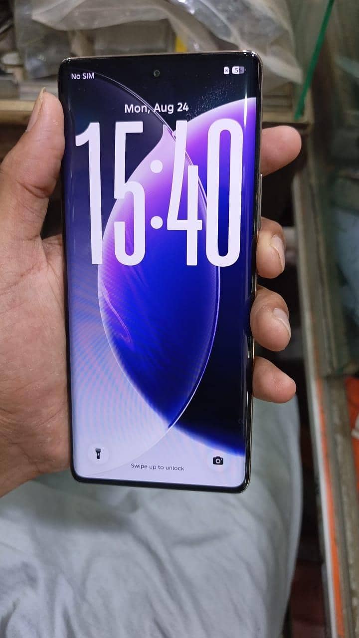 Tecno CAMON 30S 1