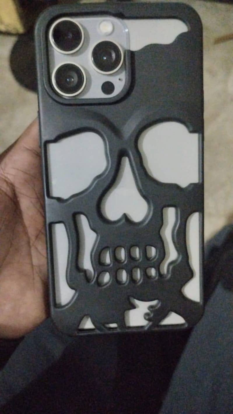 Apple iPhone 15 Pro Max 8