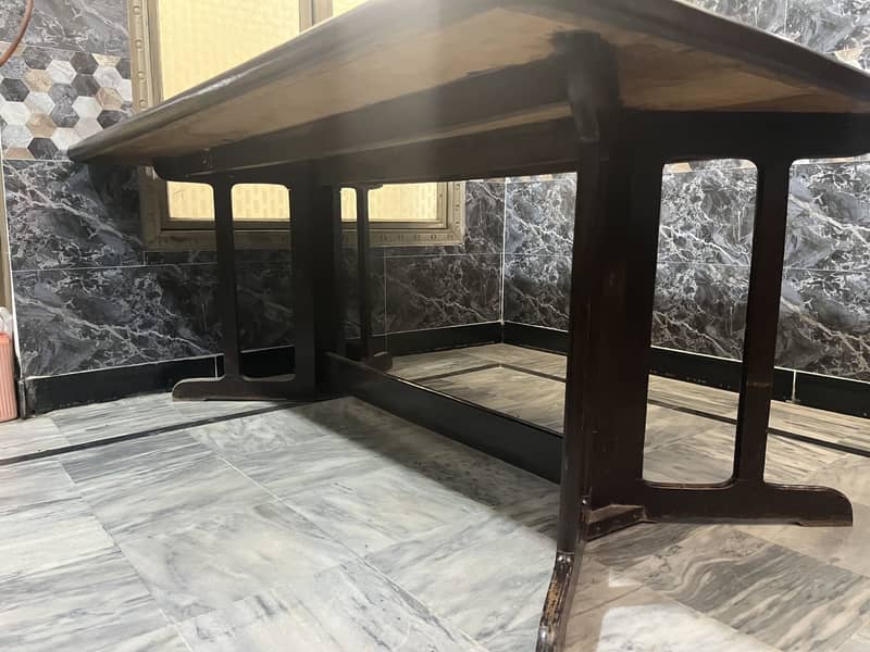 DINING TABLE WITH 6 CHAIRS 1