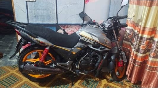 Honda CB 150F Sports Bike | Grey & Orange | For Sale