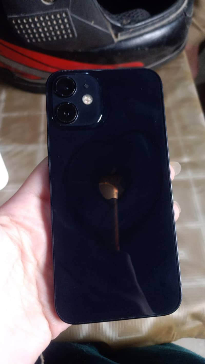Apple iPhone 12 mini 0