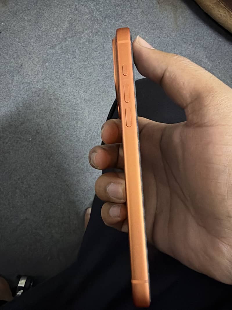 Apple iPhone 17 Pro Max 5
