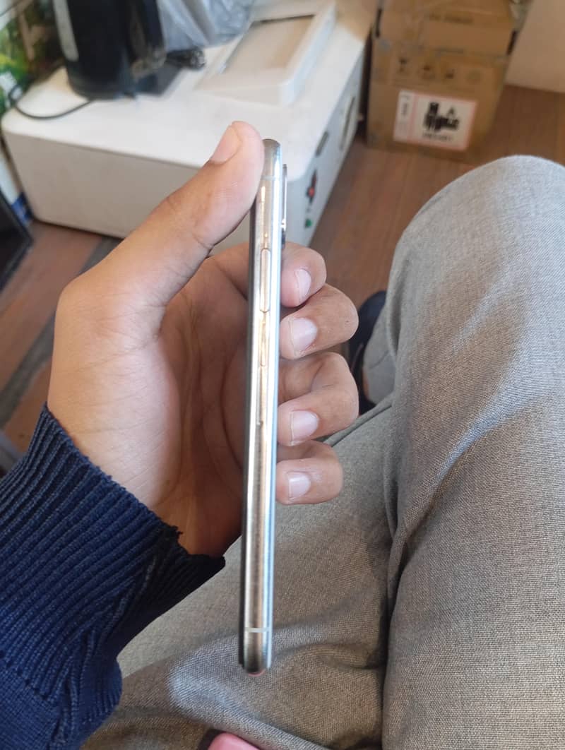 Apple iPhone X 1