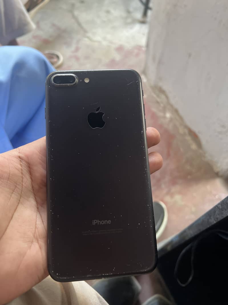 Apple iPhone 7 Plus 0
