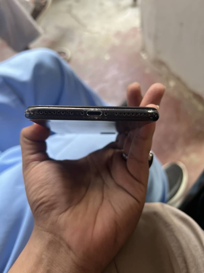 Apple iPhone 7 Plus 2