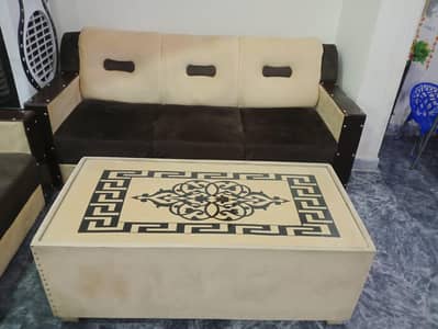 5 seater sofa with table for sell